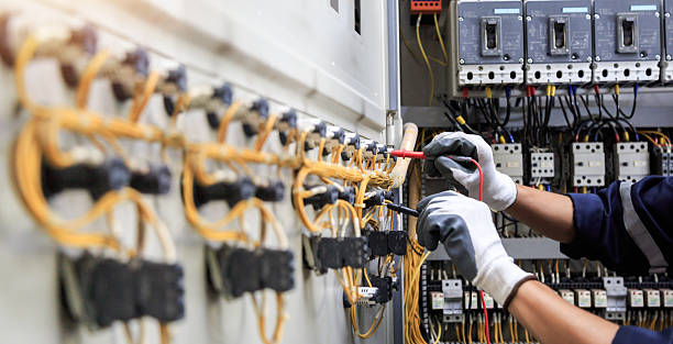 Professional Electrician technician working in Crafton, PA